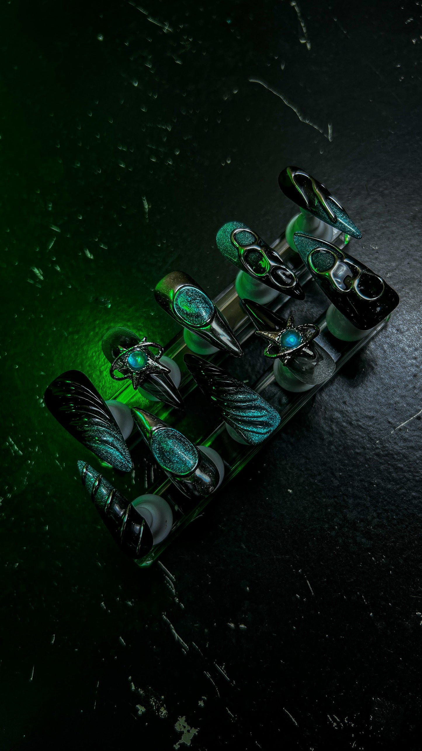 Frostbyte Tearz Klawz