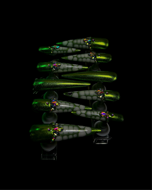Alien Scalez Klawz